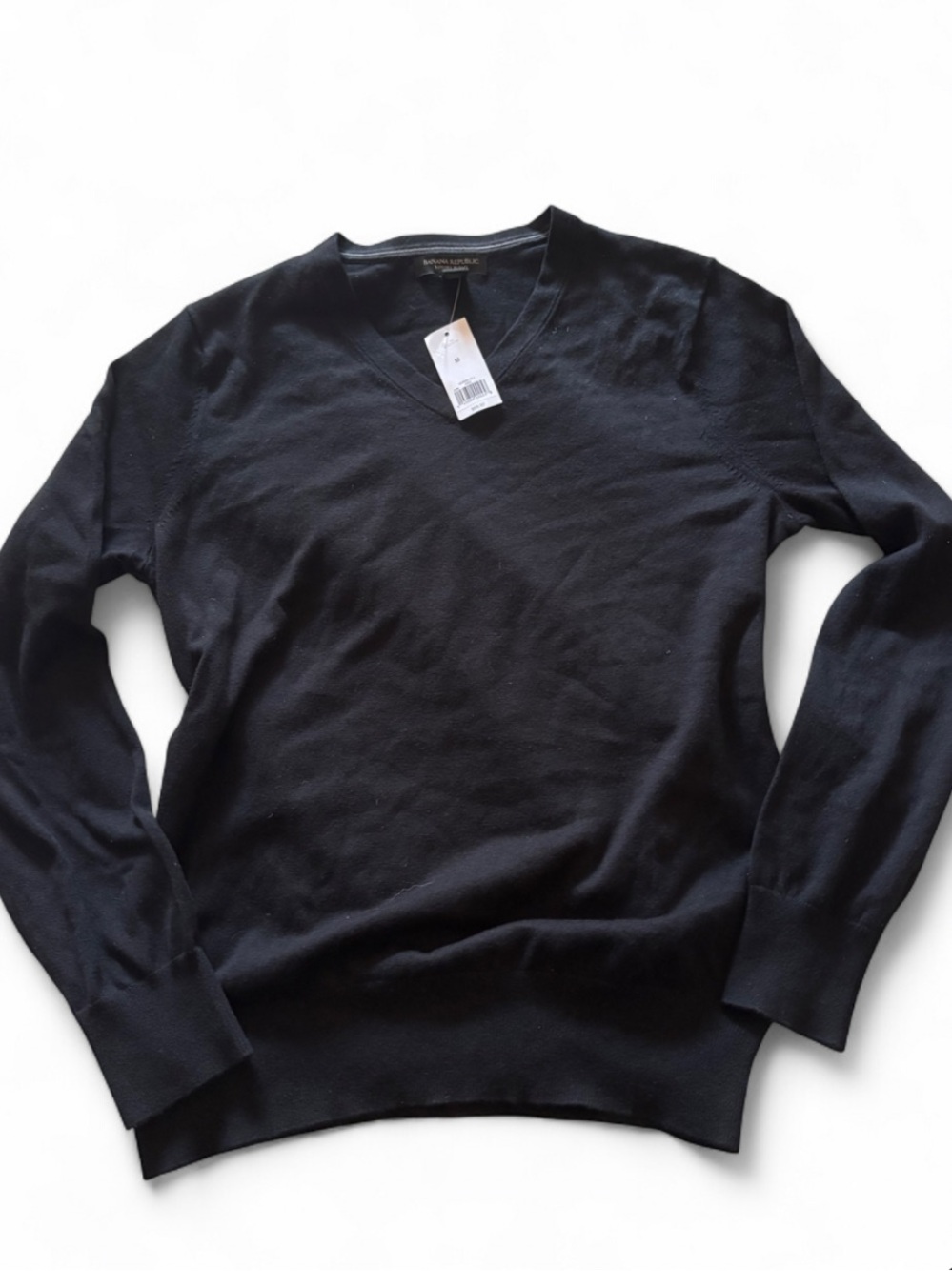 NWT Banana Republic Women's V-Neck Sweater in Black
